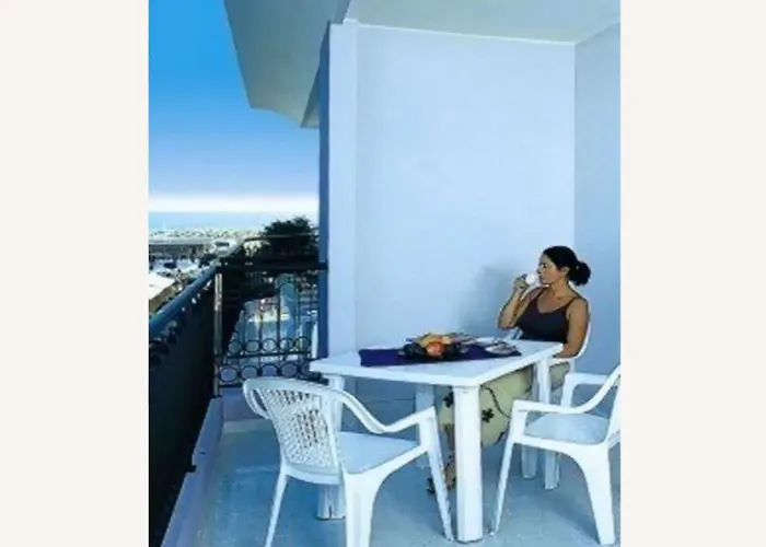 Apartment Stylish With Gorgeous Pool-beahost *