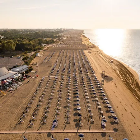 Stylish With Gorgeous Pool-beahost * Bibione