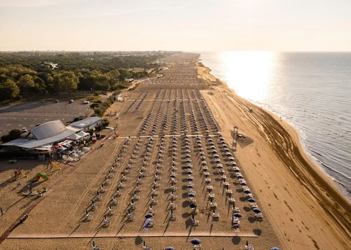 Stylish With Gorgeous Pool-beahost Lejlighed Bibione